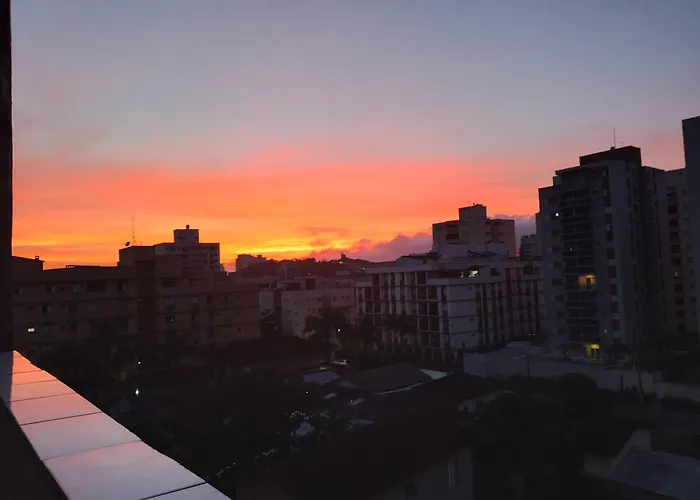 Cobertura Com Churrasqueira Propria Perto Da Praia Da Enseada- Excelente Para Familia E Amigos Guarujá